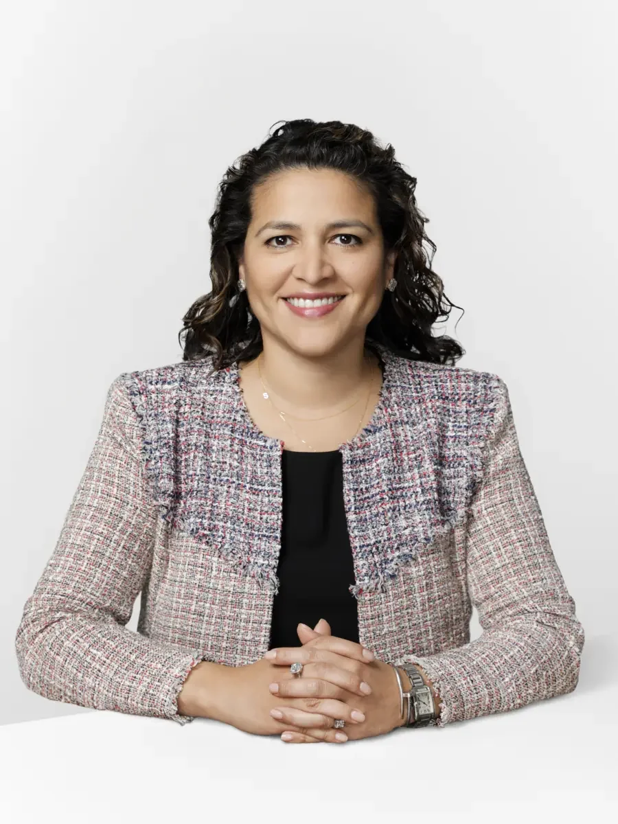 Portrait of Roxanne Almaraz, Arnold Ventures, Chief Operating Officer, General Counsel, and Corporate Secretary